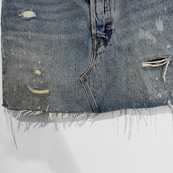 Levi’s | Deconstructed Denim Mini Skirt Aritzia 25 Levi's - Picture 7 of 10